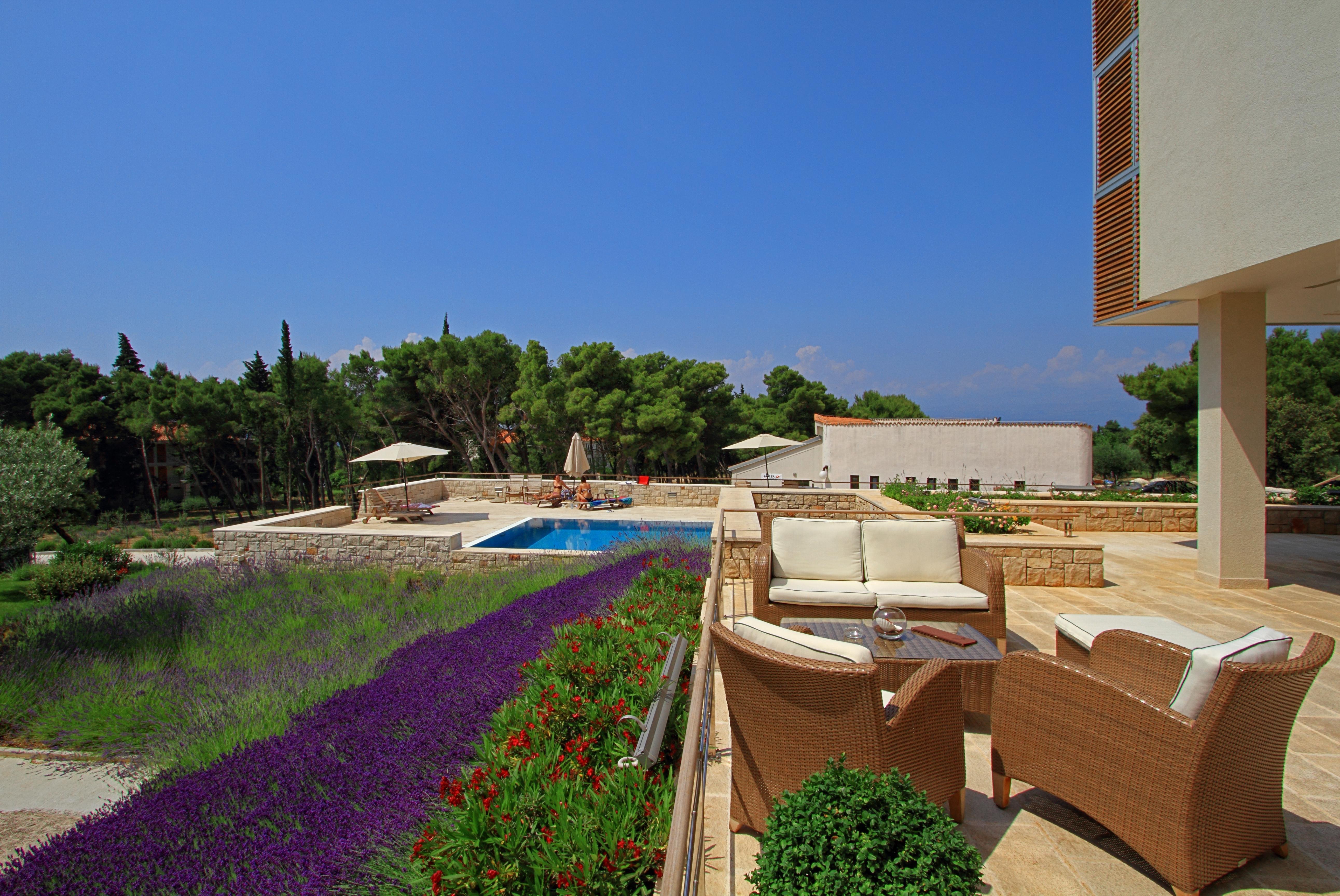 Aminess Vival Casa Velaris Hotel Supetar Bagian luar foto
