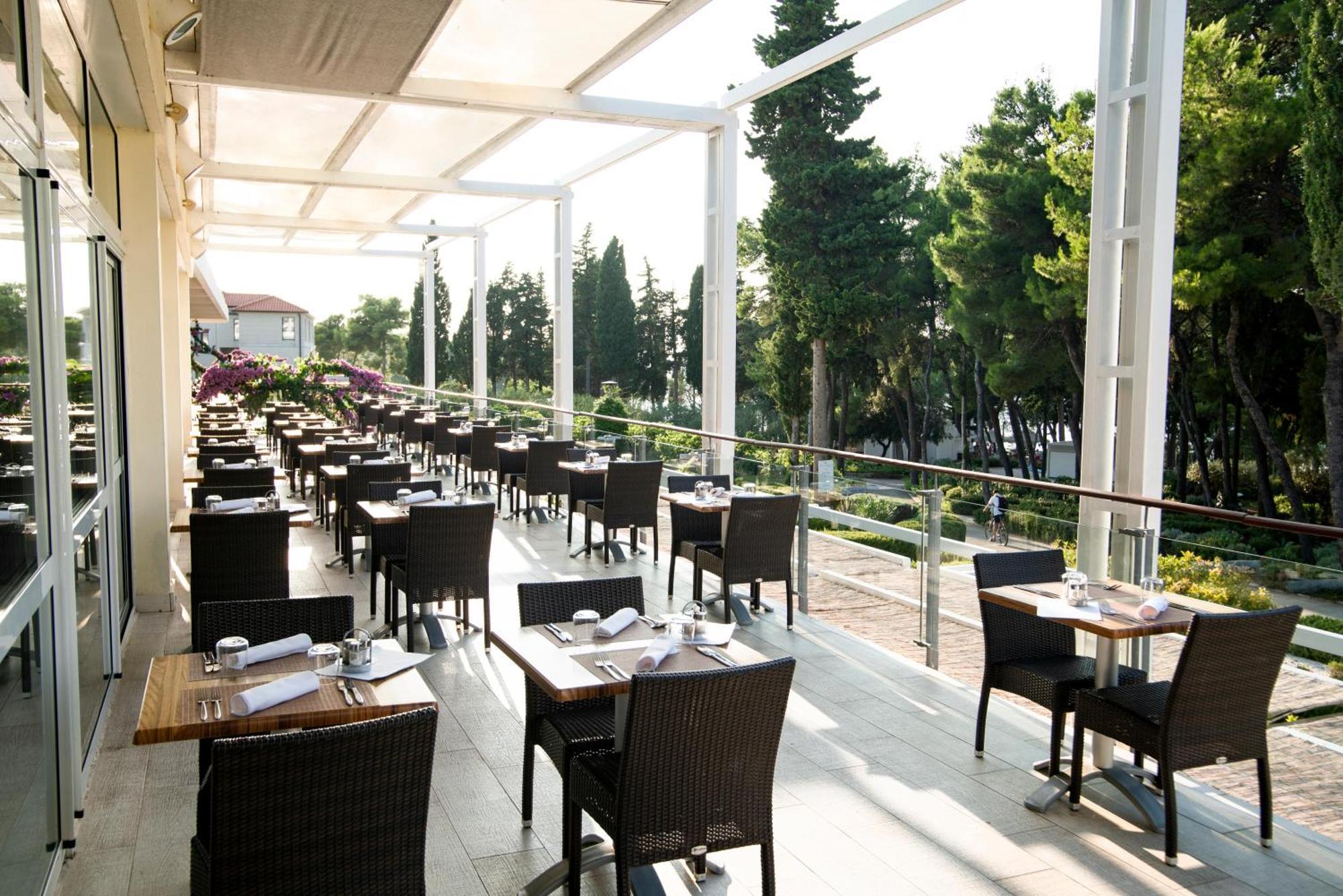 Aminess Vival Casa Velaris Hotel Supetar Bagian luar foto